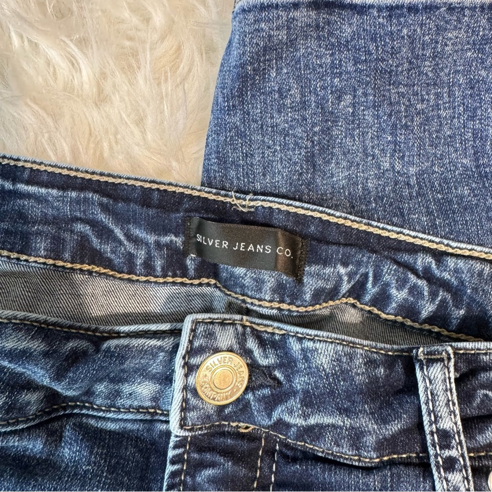 Silver Jeans Dark Wash - Classic Suki Skinny Back Pocket Stitch Size 18W - Picture 3 of 7